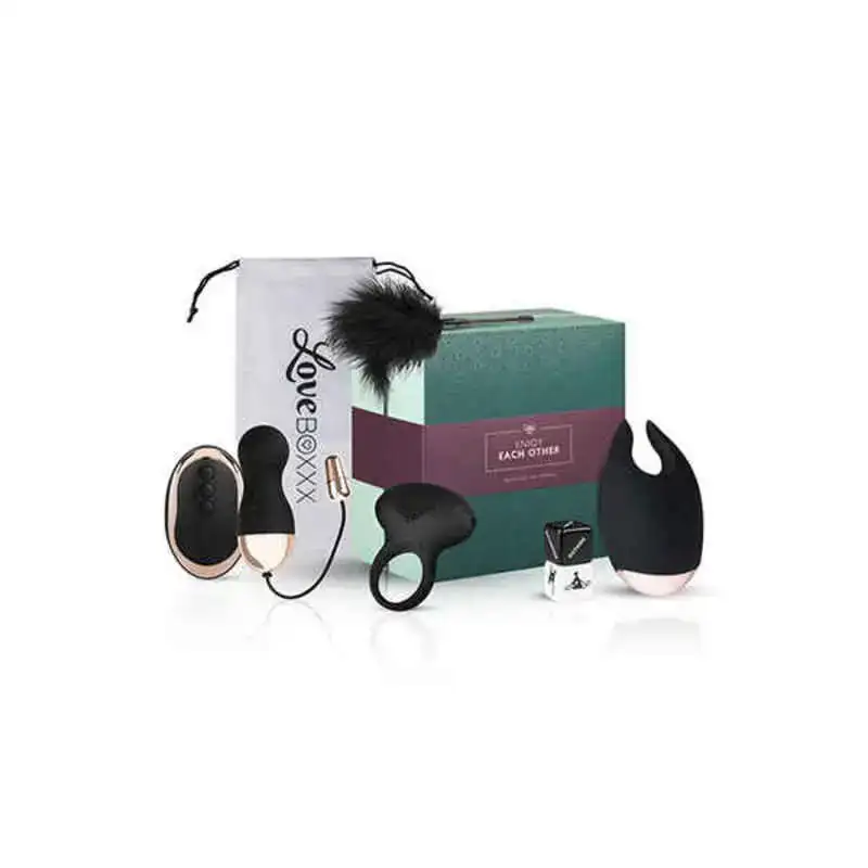 Kit grand plaisir loveboxxx romantic couples _3103. Découvrez DIAYTAR COTE D'IVOIRE - Votre Source de Produits Variés et un Service Exceptionnel. Parcourez nos catégories et bénéficiez d'un service client dévoué, prêt à vous guider à chaque étape.
