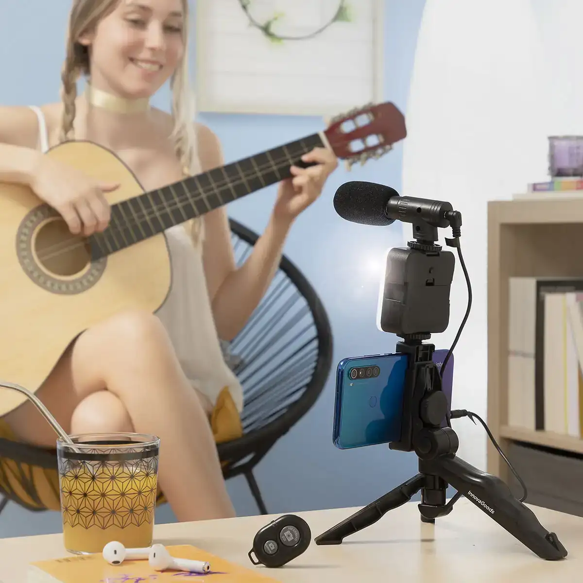 Kit vlogging avec lumiere micro y telecommande plodni innovagoods 6 pieces_7802. Entrez dans l'Univers de DIAYTAR COTE D'IVOIRE - Où le Choix Rencontre l'Authenticité. Explorez nos rayons virtuels et trouvez des produits qui incarnent la richesse de notre culture.