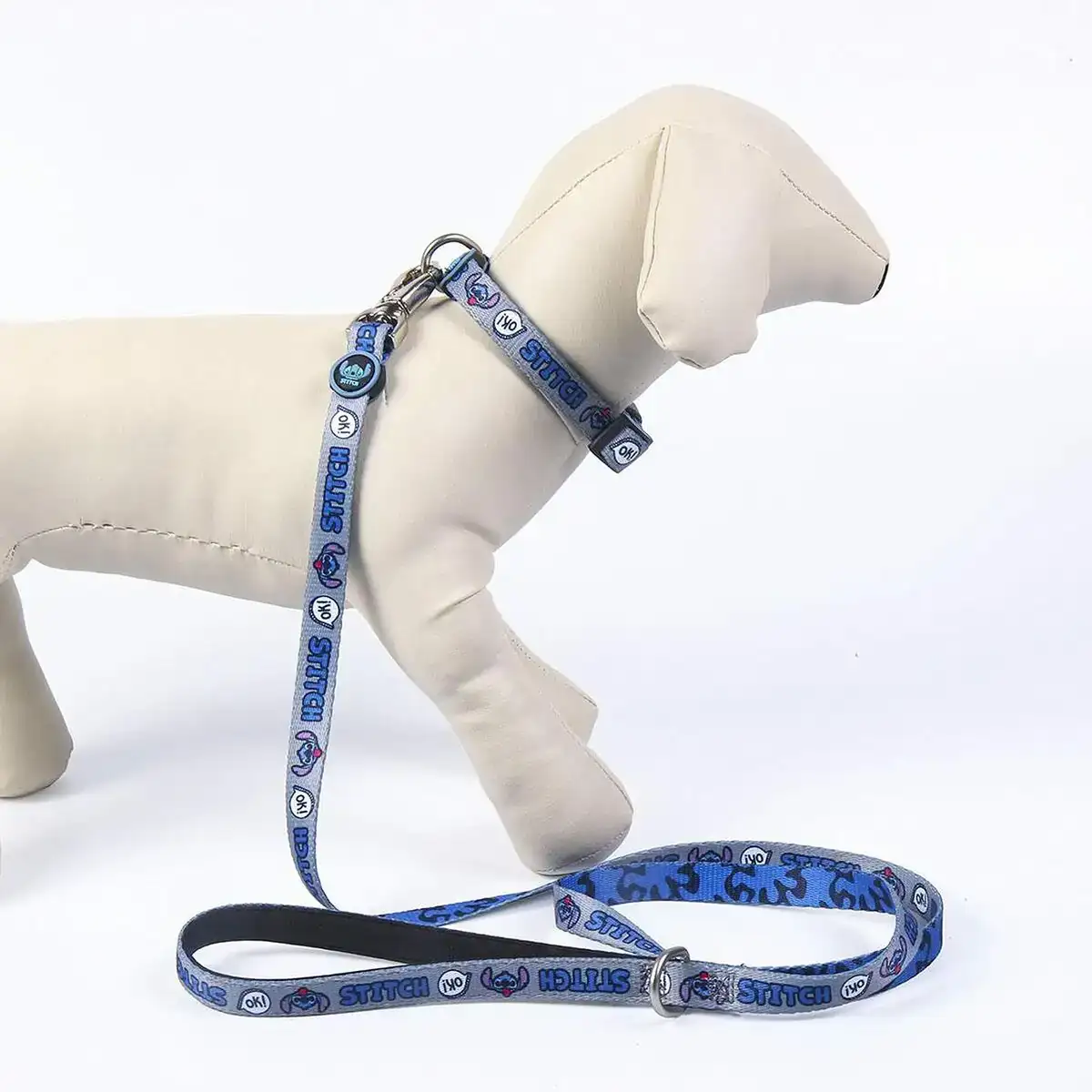 Laisse pour chien stitch gris bleu m_8087. DIAYTAR COTE D'IVOIRE - Où Choisir est une Découverte. Parcourez notre catalogue et trouvez des articles qui éveillent votre curiosité et enrichissent votre expérience shopping.