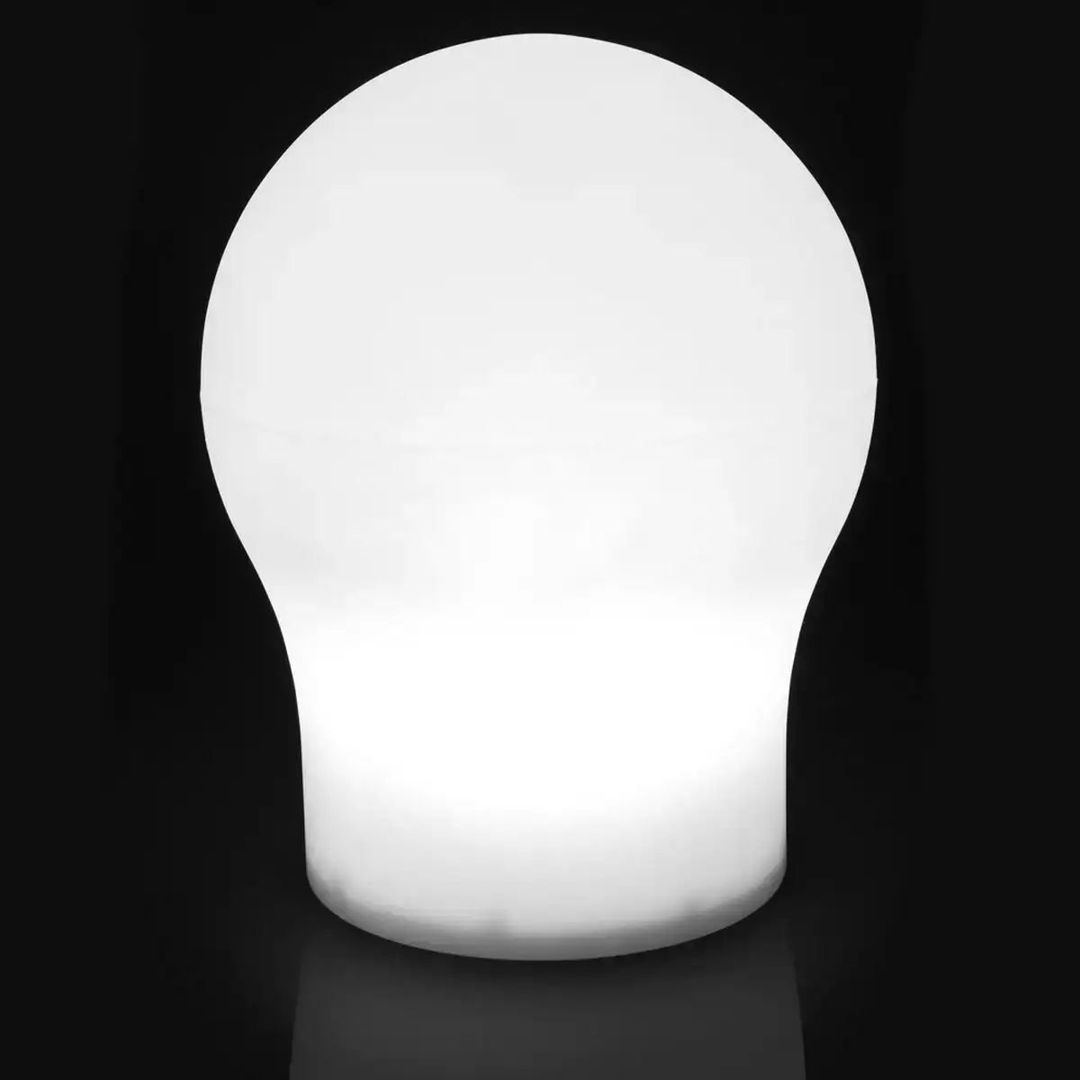 Lampe de bureau lorna blanc polyethylene 22 x 22 x 28 cm_3628. DIAYTAR COTE D'IVOIRE - Votre Oasis de Shopping en Ligne. Explorez notre boutique et découvrez des produits qui ajoutent une touche de magie à votre quotidien.
