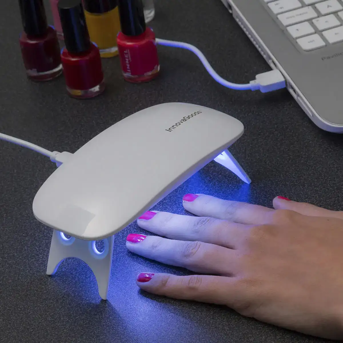 Lampe led uv pour ongles mini innovagoods_7647. DIAYTAR COTE D'IVOIRE - Là où Chaque Produit Est une Trouvaille. Parcourez notre catalogue diversifié et découvrez des articles qui enrichiront votre quotidien, du pratique à l'insolite.