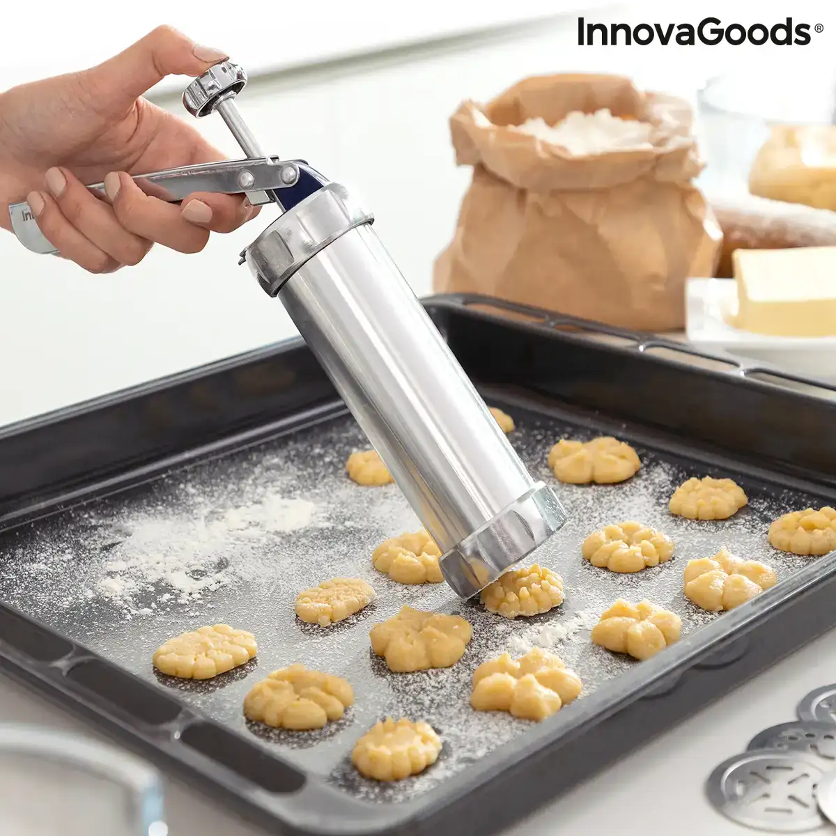 Machine a biscuits et douille2 en 1 prekies innovagoods_7047. DIAYTAR COTE D'IVOIRE - Votre Passage vers l'Éclat et la Beauté. Explorez notre boutique en ligne et trouvez des produits qui subliment votre apparence et votre espace.