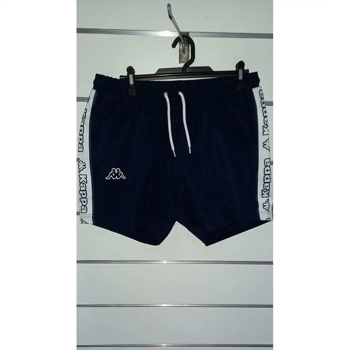 Maillot de bain homme kappa logo tape dirc 3115blw a01 bleu_1616. Bienvenue chez DIAYTAR COTE D'IVOIRE - Où le Shopping Devient un Plaisir. Découvrez notre boutique en ligne et trouvez des trésors qui égaieront chaque jour de votre vie.