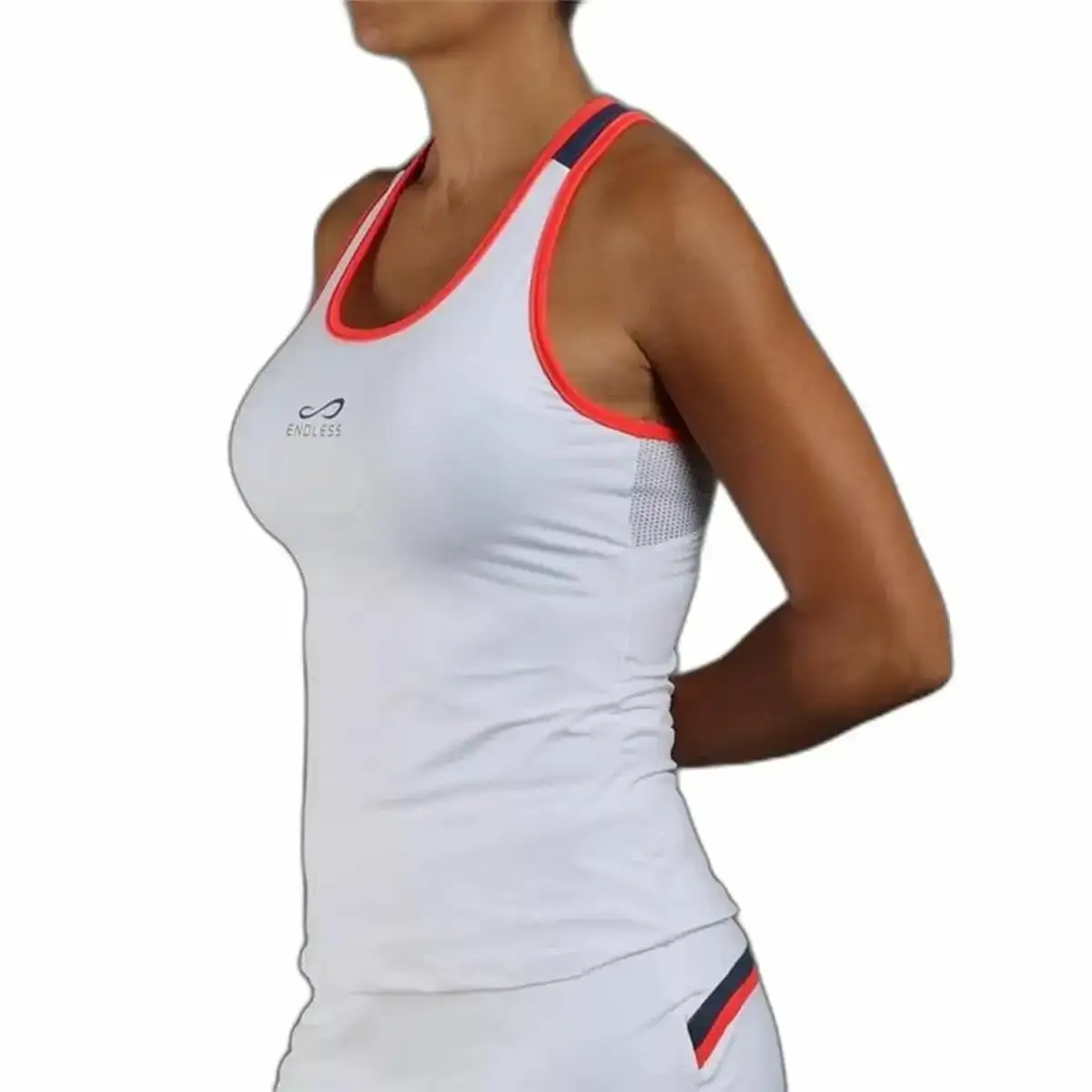 Maillot de corps de sport a manches coupe endless flow blanc_6565. Plongez dans l'Univers de DIAYTAR COTE D'IVOIRE - Où la Qualité et la Diversité se rencontrent. Parcourez nos rayons virtuels pour trouver des produits répondant à tous les besoins, du confort de votre foyer.