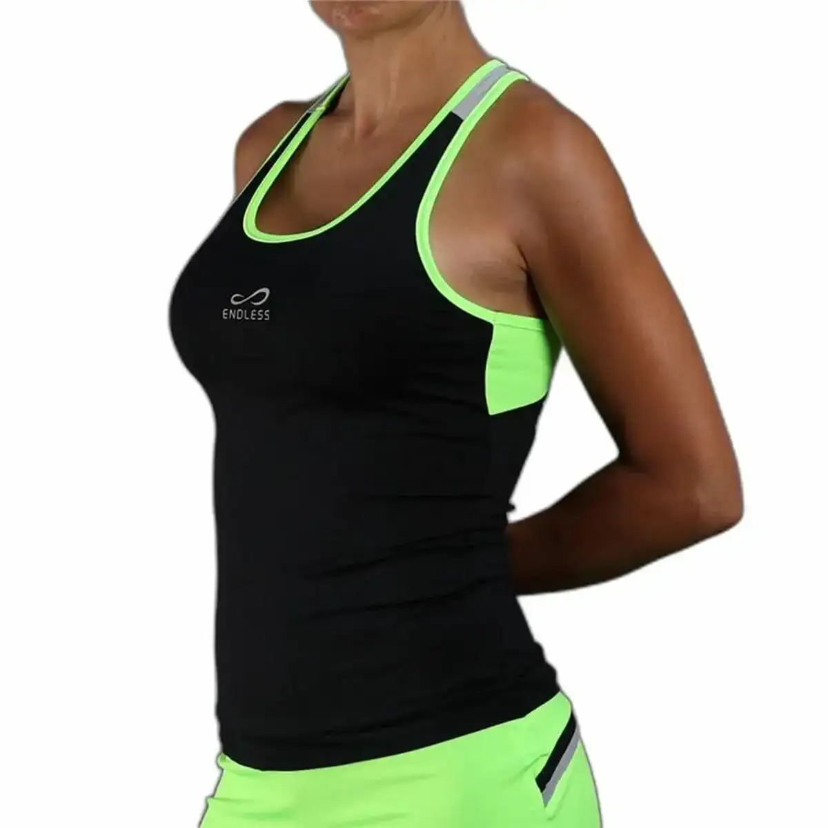 Maillot de corps de sport a manches coupe endless flow noir_5561. DIAYTAR COTE D'IVOIRE - Votre Destination Shopping Éthique. Parcourez notre gamme et choisissez des articles qui respectent l'environnement et les communautés locales.