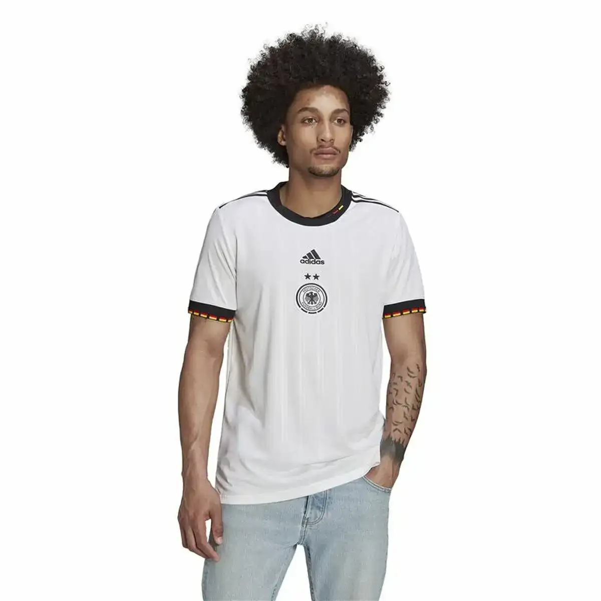 Maillot de football a manches courtes pour homme adidas germany 21 22 _8018. Bienvenue sur DIAYTAR COTE D'IVOIRE - Où Chaque Détail compte. Plongez dans notre univers et choisissez des produits qui ajoutent de l'éclat et de la joie à votre quotidien.