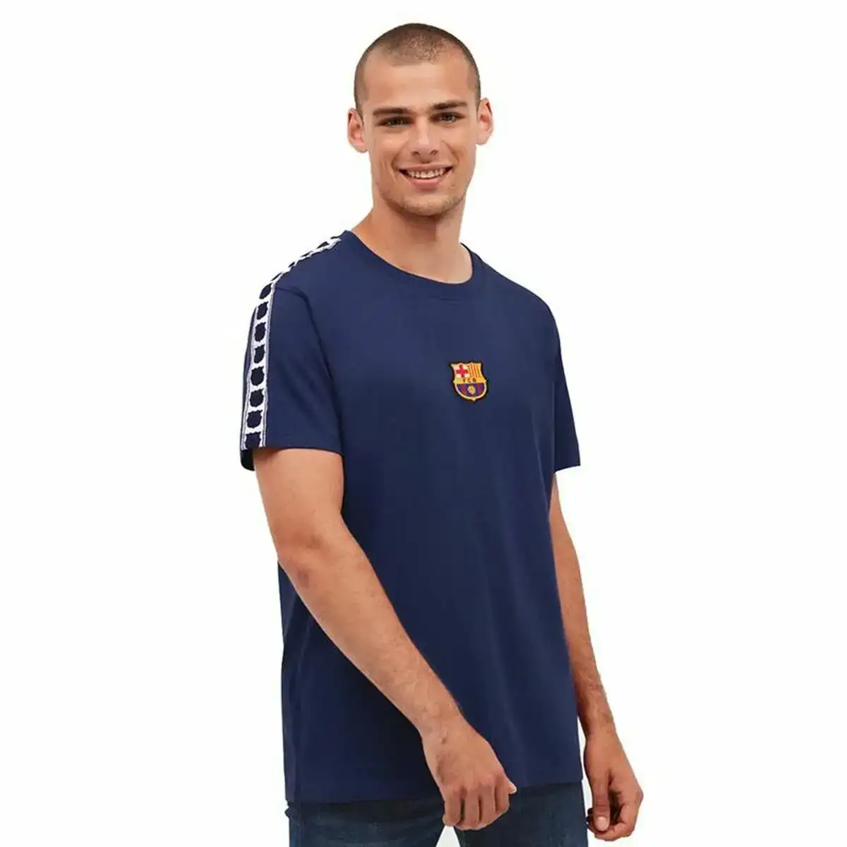 Maillot de football a manches courtes pour homme f c barcelona blue marine_2104. DIAYTAR COTE D'IVOIRE - Votre Plateforme Shopping Engagée. Explorez notre catalogue et choisissez des produits qui reflètent notre dévouement envers la qualité et la satisfaction du client.