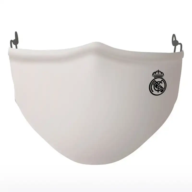 Masque en tissu hygienique reutilisable real madrid c f enfant blanc_4412. DIAYTAR COTE D'IVOIRE - Où l'Élégance Rencontre l'Authenticité. Naviguez à travers notre boutique en ligne et choisissez des produits qui incarnent le style et la tradition du Côte d'Ivoire.