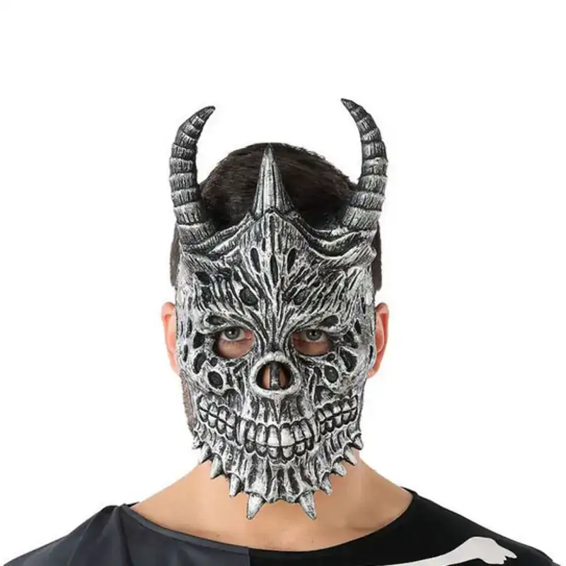 Masque halloween demon squelette gris 20 x 33 cm _6653. DIAYTAR COTE D'IVOIRE - L'Art de Vivre le Shopping Authentique. Découvrez notre boutique en ligne et trouvez des produits qui célèbrent la culture et l'héritage du Côte d'Ivoire.