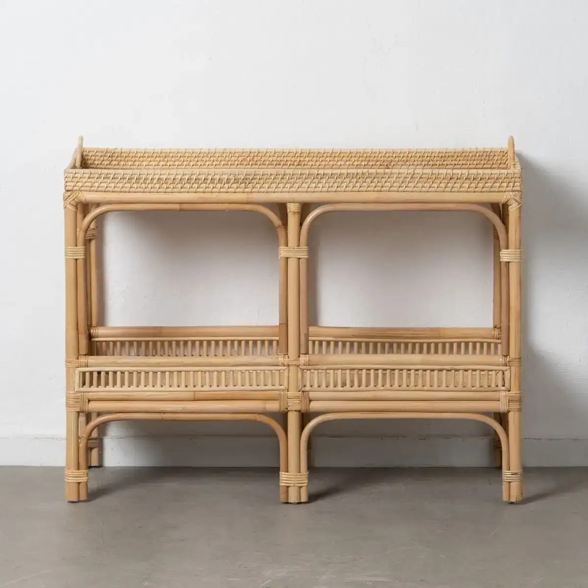 Meuble d entree 100 x 38 x 81 cm naturel rotin_6855. DIAYTAR COTE D'IVOIRE - Où Chaque Sélection est une Victoire. Découvrez notre boutique en ligne et trouvez des articles qui vous rendent la vie plus belle, un choix à la fois.