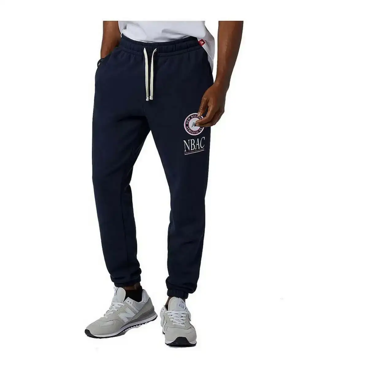 Pantalon de sport long new balance essentials athletic club bleu fonce homme_7281. DIAYTAR COTE D'IVOIRE - L'Art du Shopping Éclairé. Parcourez notre catalogue et choisissez parmi des produits de qualité qui satisferont vos besoins et votre style.