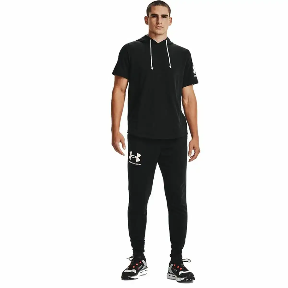 Pantalon de sport long under armour rival terry jogger noir homme_1570. Entrez dans l'Univers de DIAYTAR COTE D'IVOIRE - Où le Choix Rencontre l'Authenticité. Explorez nos rayons virtuels et trouvez des produits qui incarnent la richesse de notre culture.