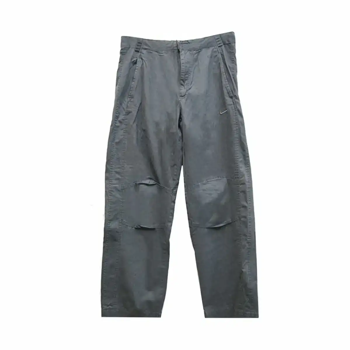 Pantalon pour adulte nike team holiday woven gris homme_9135. Entrez dans l'Univers de DIAYTAR COTE D'IVOIRE - Où Chaque Produit a son Histoire. Explorez notre catalogue et découvrez des trésors qui racontent la riche culture du Côte d'Ivoire.