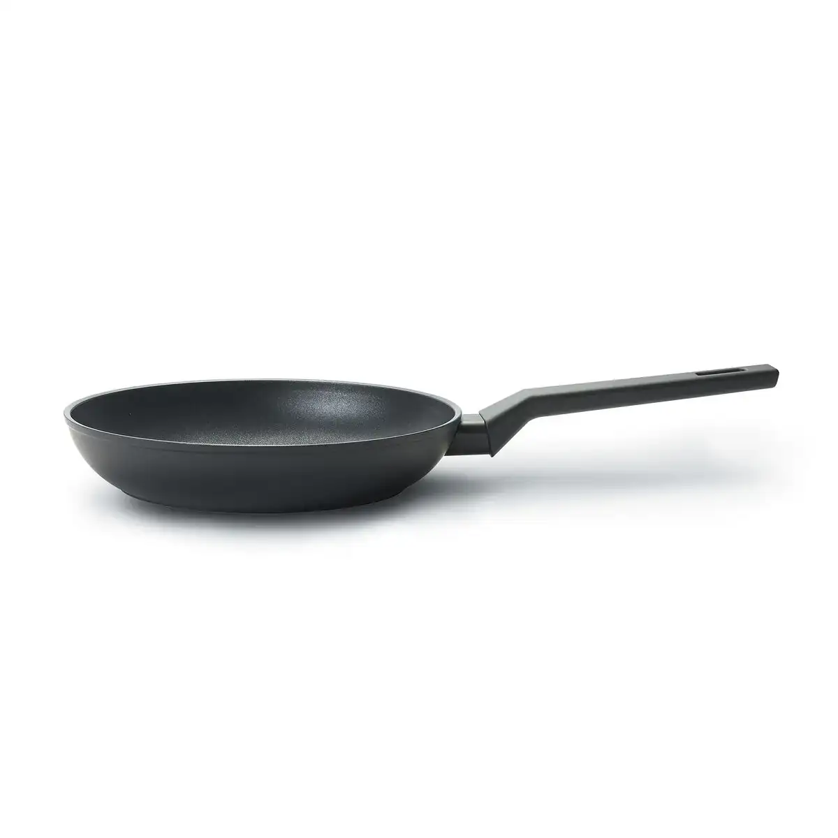 Poele serafino zani epica aluminium forge o 24 cm_3877. DIAYTAR COTE D'IVOIRE - Un Monde de Possibilités à Portée de Clic. Parcourez notre site web pour découvrir des sélections infinies, de l'épicerie aux bijoux, et vivez une expérience d'achat sans pareil.