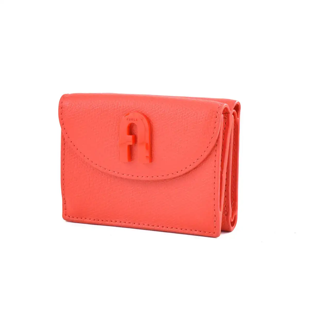 Portefeuille femme furla 1056376 rouge_4038. Entrez dans l'Univers de DIAYTAR COTE D'IVOIRE - Où le Choix Rencontre l'Authenticité. Explorez nos rayons virtuels et trouvez des produits qui incarnent la richesse de notre culture.