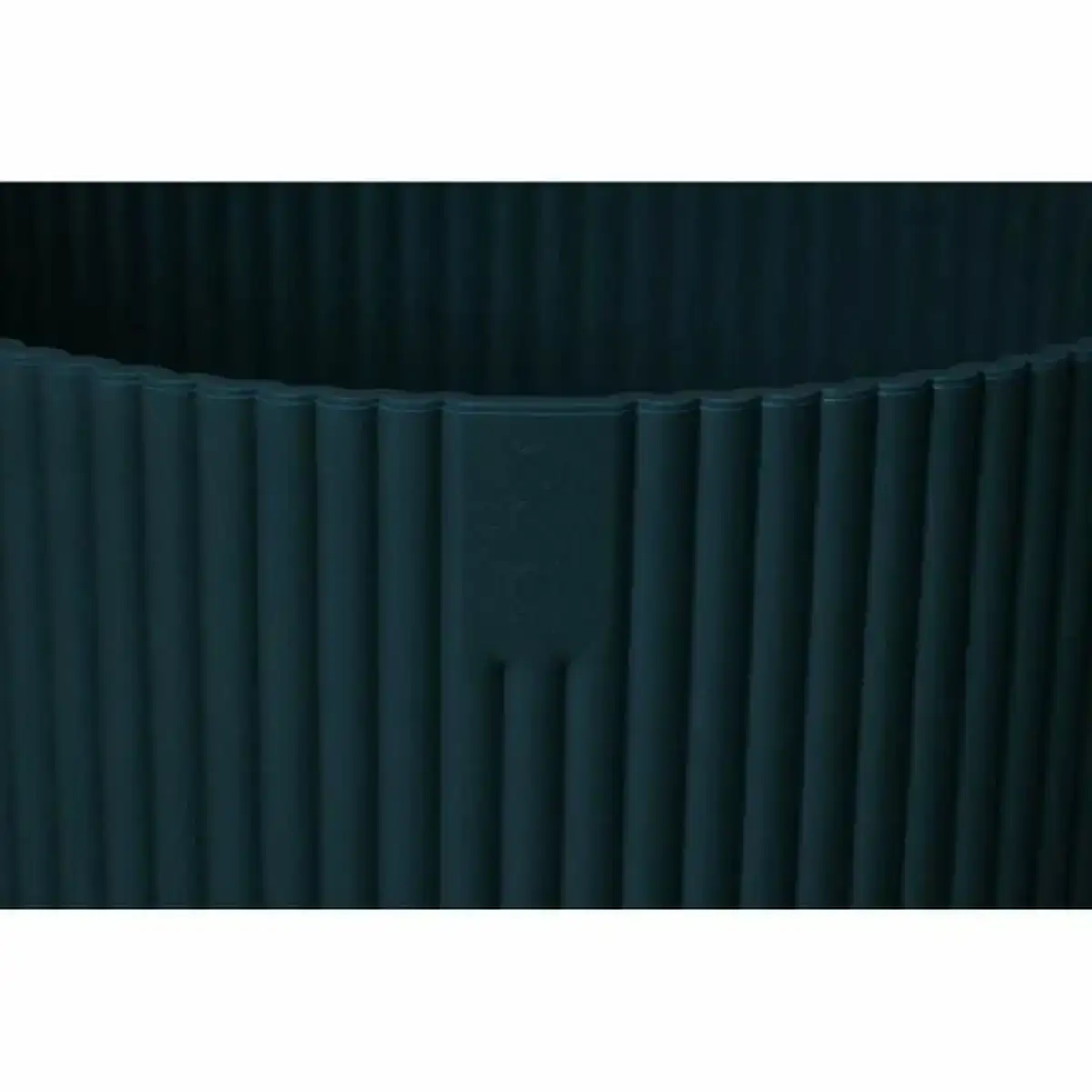 Pot elho o 25 cm ronde bleu fonce plastique_4394. Bienvenue sur DIAYTAR COTE D'IVOIRE - Où Chaque Détail compte. Plongez dans notre univers et choisissez des produits qui ajoutent de l'éclat et de la joie à votre quotidien.