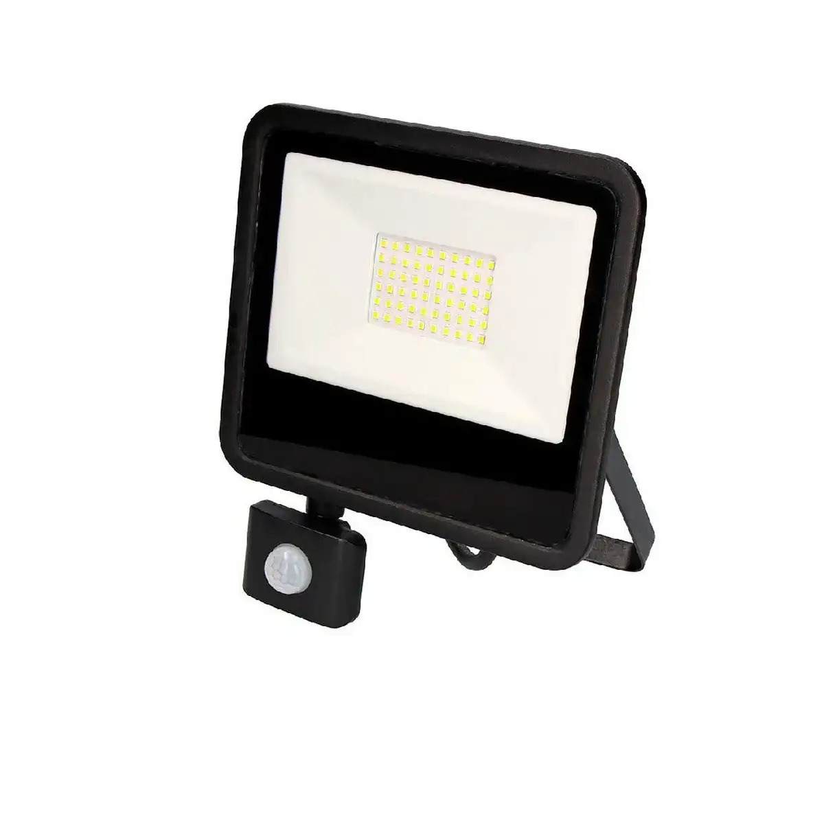 Projecteur edm 50 w 4000 lm 6400k_2794. Entrez dans l'Univers de DIAYTAR COTE D'IVOIRE - Où Choisir est un Voyage. Explorez notre gamme diversifiée et trouvez des articles qui répondent à tous vos besoins et envies.
