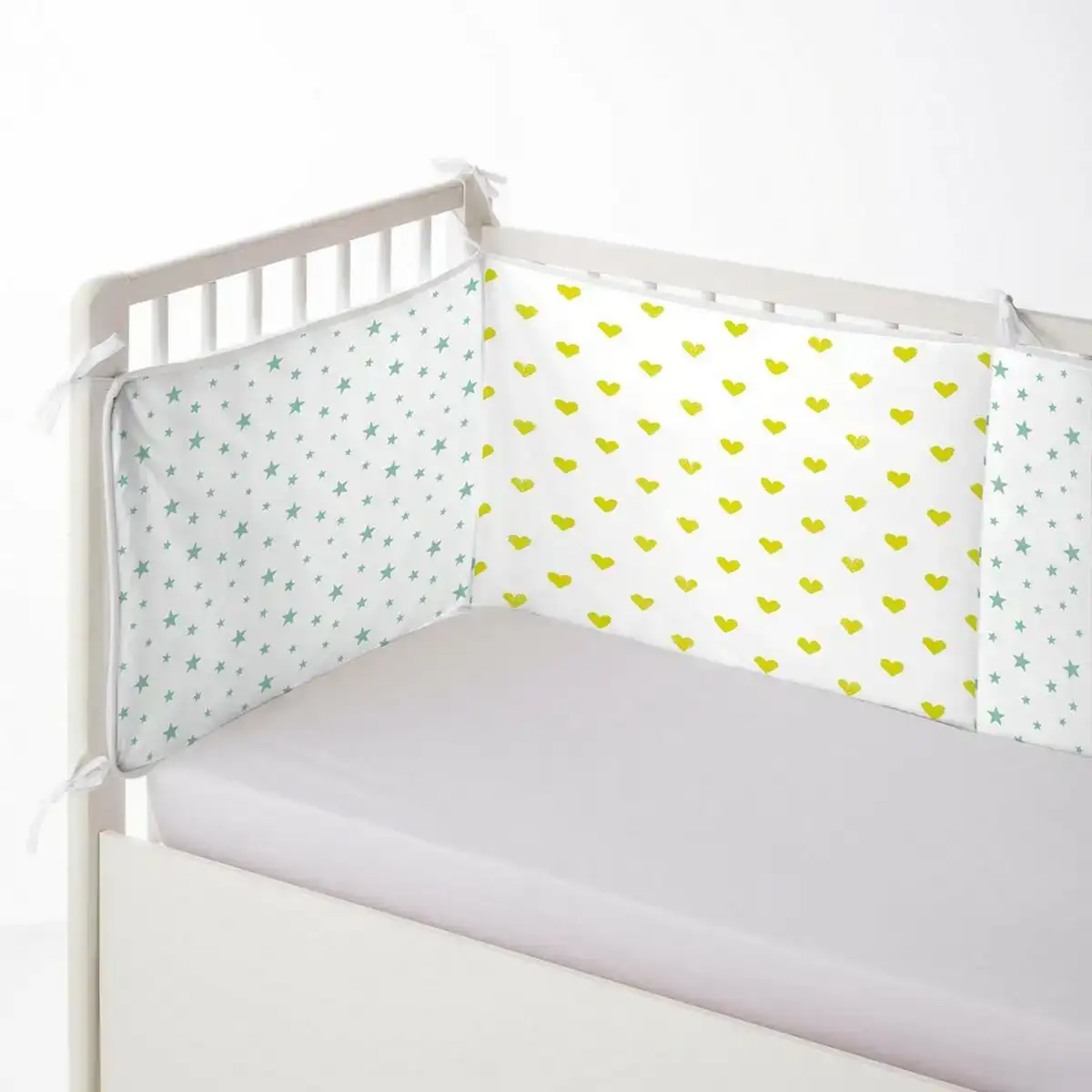 Protection du berceau cool kids silvia_6663. DIAYTAR COTE D'IVOIRE - Votre Boutique en Ligne, Votre Choix Illimité. Parcourez nos rayons et découvrez des produits qui vous inspirent, de la mode à la maison et bien plus.