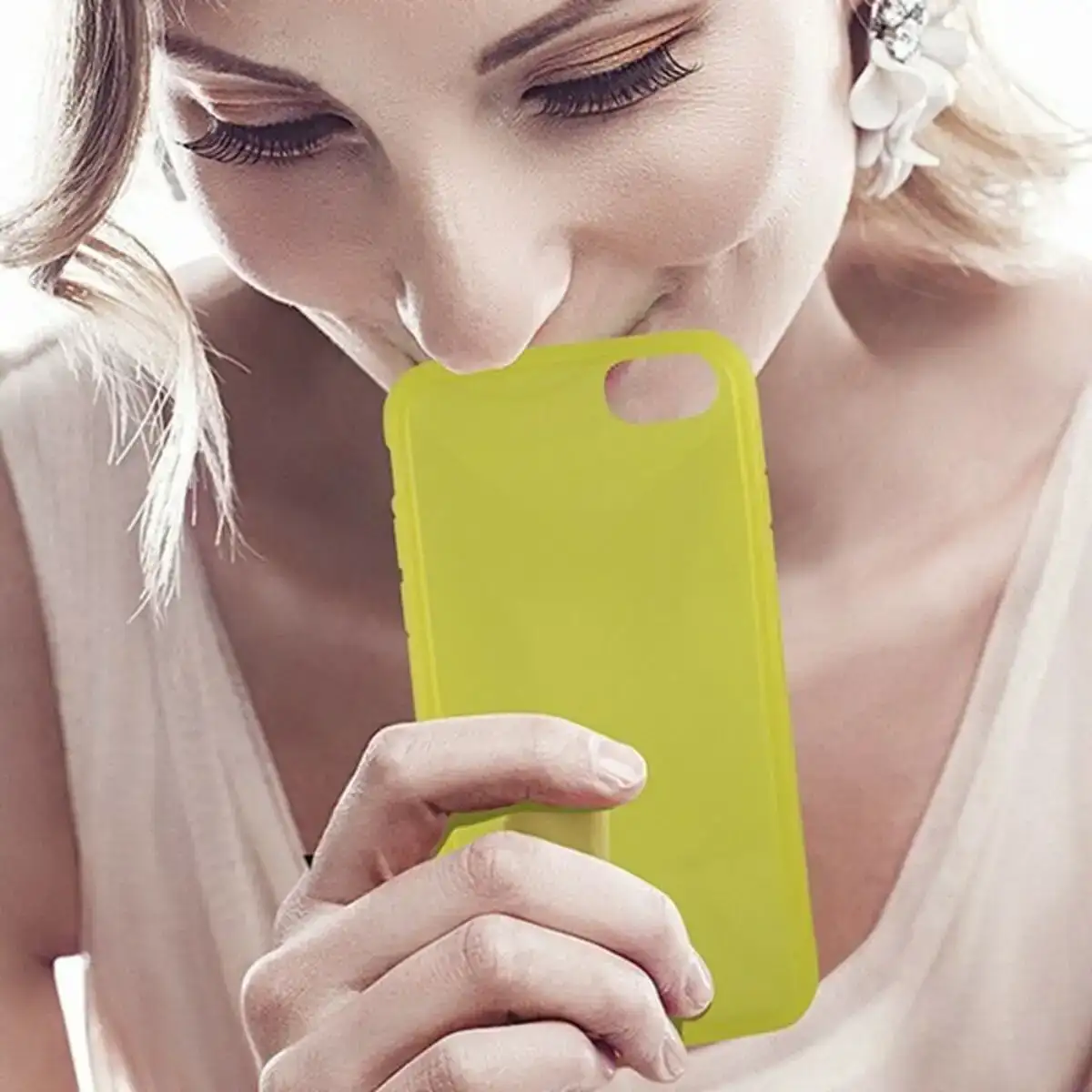 Protection pour telephone portable ksix iphone 8 7 6 6s se 2020 jaune_5203. Bienvenue sur DIAYTAR COTE D'IVOIRE - Où Chaque Détail compte. Plongez dans notre univers et choisissez des produits qui ajoutent de l'éclat et de la joie à votre quotidien.