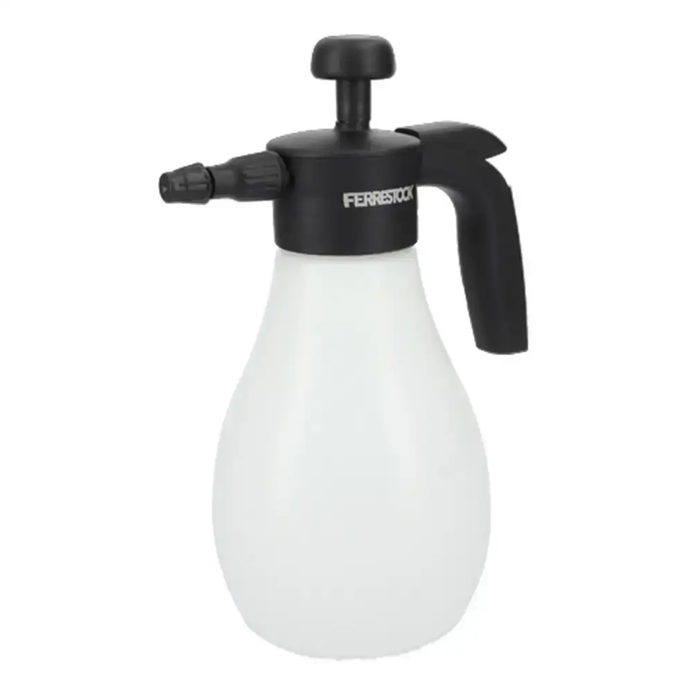 Pulverisateur a pression pour jardin ferrestock 1 5 l _2797. DIAYTAR COTE D'IVOIRE - L'Univers de l'Élégance Accessible. Plongez dans notre catalogue et choisissez des produits qui allient sophistication et accessibilité pour un shopping exquis.
