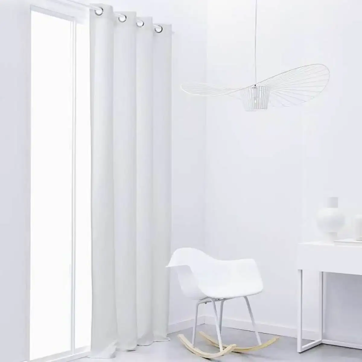 Rideau today blanc 140 x 240 cm_5472. DIAYTAR COTE D'IVOIRE - Là où les Possibilités sont Infinies. Parcourez nos catégories et laissez-vous séduire par des produits qui enrichiront votre quotidien, du pratique à l'esthétique.