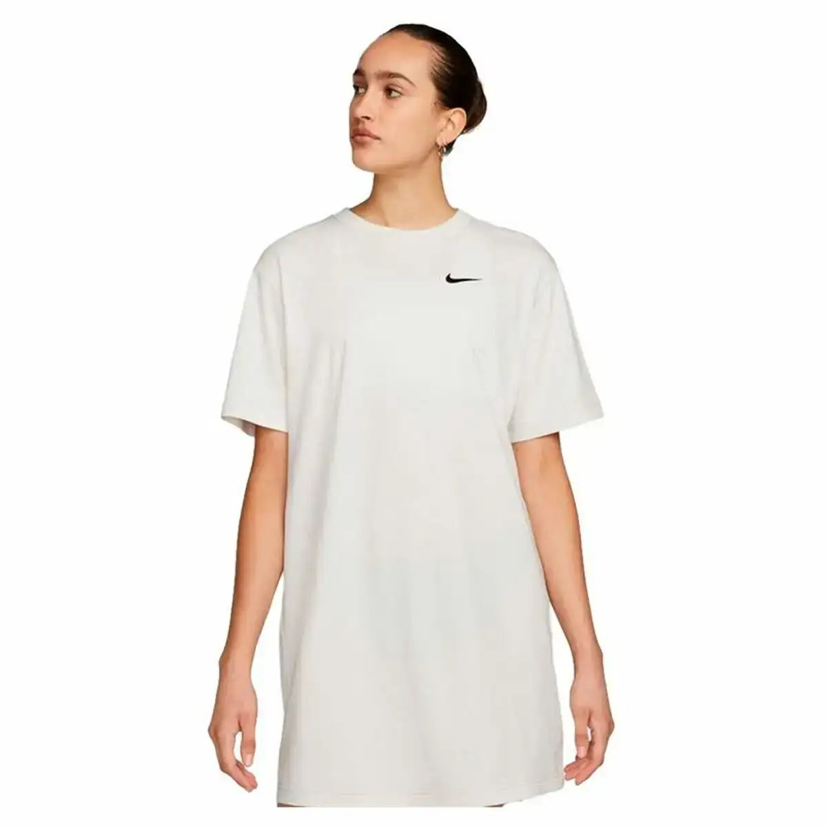 Robe nike swoosh blanc_8632. DIAYTAR COTE D'IVOIRE - Votre Destination Shopping Exquise. Explorez notre boutique en ligne et découvrez des trésors qui ajoutent une touche de sophistication à votre style et à votre espace.