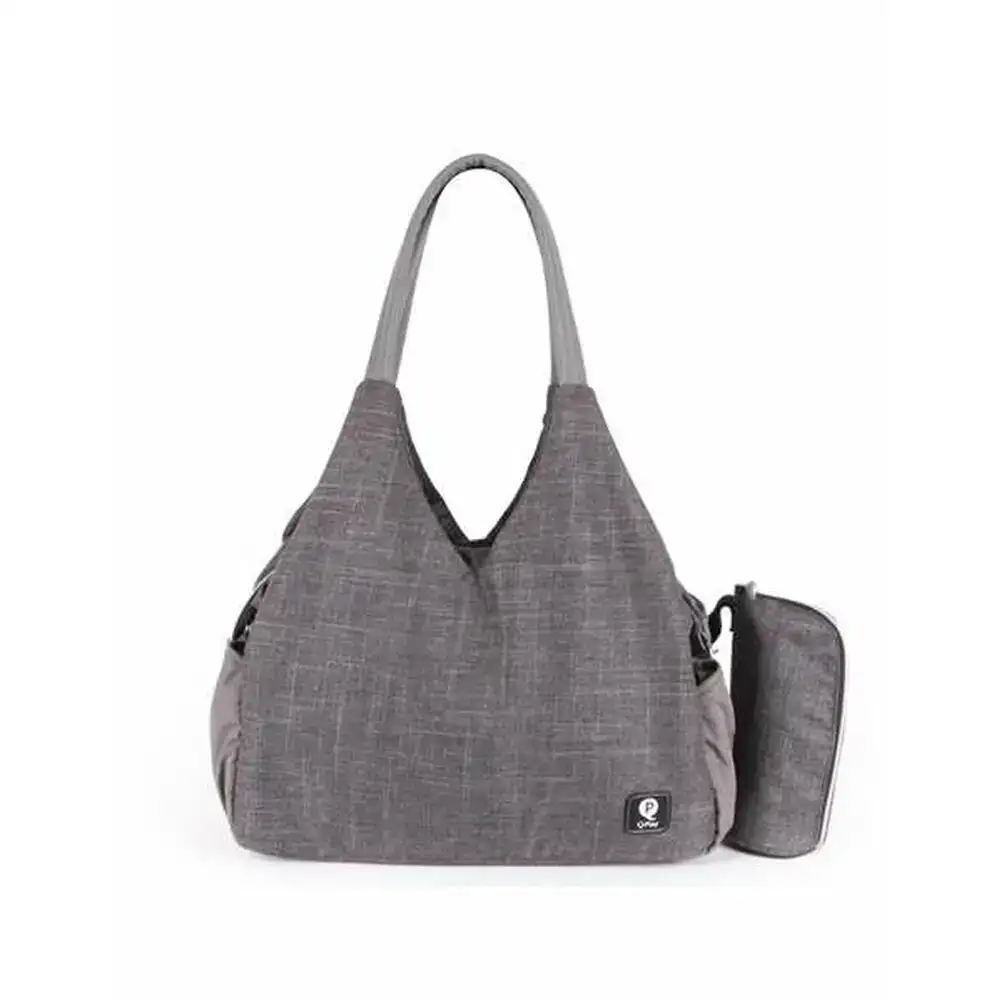 Sac a dos gris 15 x 20 x 10 cm reconditionne a _5732. Entrez dans l'Univers de DIAYTAR COTE D'IVOIRE - Où le Shopping Devient une Découverte. Explorez nos rayons et dénichez des trésors qui illuminent votre quotidien.