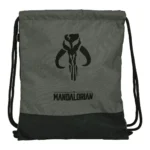 Sac a dos serre par des ficelles the mandalorian 632158865 noir gris 35 x 40 x 1 cm _1106. DIAYTAR COTE D'IVOIRE - L'Art de Vivre en Couleurs et en Styles. Parcourez notre sélection et trouvez des articles qui reflètent votre personnalité et votre goût pour la vie.