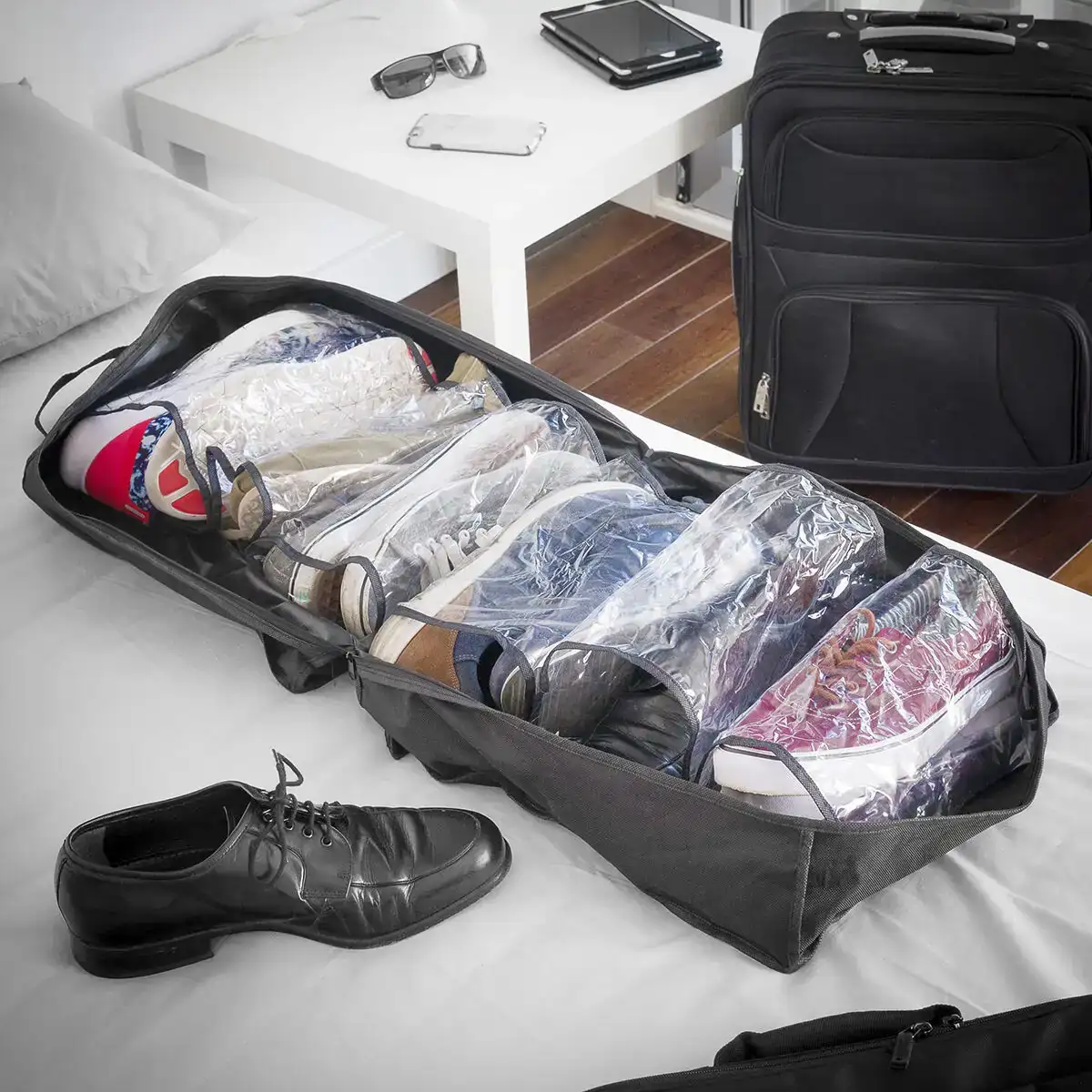 Sac de voyage pour chaussures innovagoods 12 chaussures_8594. Découvrez DIAYTAR COTE D'IVOIRE - Votre Destination de Shopping Inspirée. Naviguez à travers nos offres variées et trouvez des articles qui reflètent votre personnalité et vos goûts.