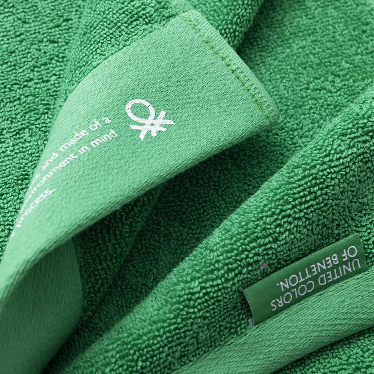 Serviette de toilette benetton organic be vert 50 x 90 cm_7464. DIAYTAR COTE D'IVOIRE - Votre Destination pour un Shopping Unique. Parcourez notre catalogue et trouvez des articles qui vous inspirent et vous édifient.