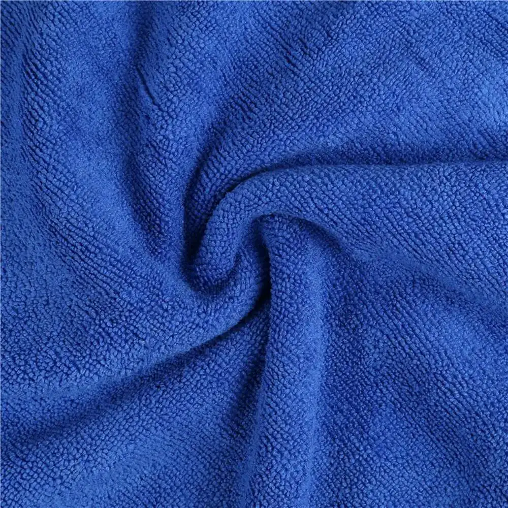 Serviette regatta compact large 120 x 60 cm _8625. DIAYTAR COTE D'IVOIRE - Où Choisir est un Acte d'Amour pour le Côte d'Ivoire. Explorez notre boutique en ligne et choisissez des articles qui célèbrent la culture et l'artisanat du pays.