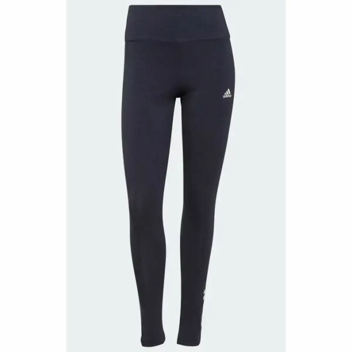 Short de sport pour femme adidas bleu blanc_7130. DIAYTAR COTE D'IVOIRE - Où la Mode et le Confort se Rencontrent. Plongez dans notre univers de produits et trouvez des articles qui vous habillent avec style et aisance.
