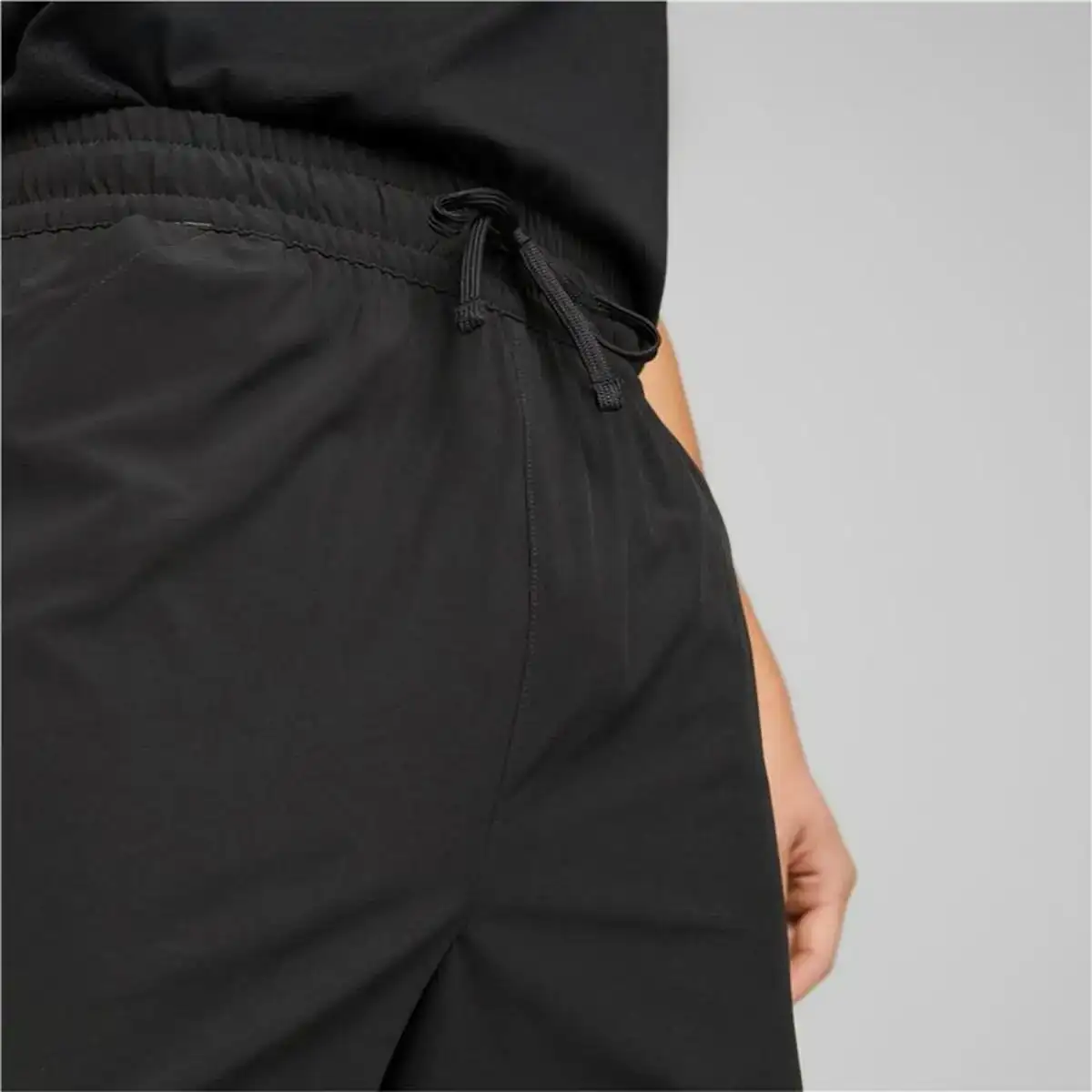 Short de sport pour homme puma fit noir_2321. DIAYTAR COTE D'IVOIRE - Où Chaque Achat Raconte une Histoire. Parcourez notre boutique en ligne pour trouver des articles qui évoquent le savoir-faire et la tradition du Côte d'Ivoire.