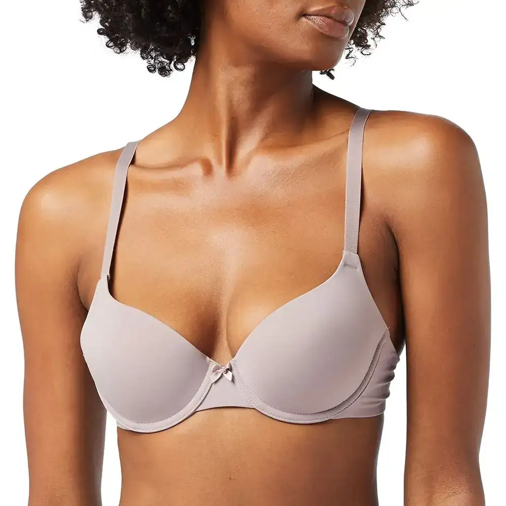 Soutien gorge iris lilly blic002 reconditionne a _1909. Entrez dans l'Univers de DIAYTAR COTE D'IVOIRE - Où l'Authenticité Renouvelle Votre Quotidien. Explorez notre gamme de produits et trouvez des articles qui reflètent votre essence.