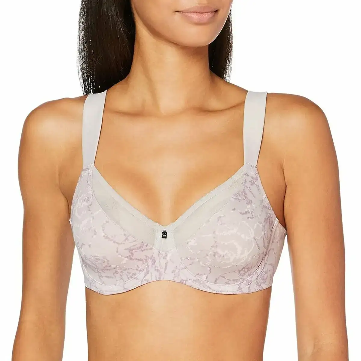 Soutien gorge triumph 95e blanc reconditionne a _3640. Bienvenue sur DIAYTAR COTE D'IVOIRE - Où Choisir est un Voyage Sensoriel. Plongez dans notre catalogue et trouvez des produits qui éveillent vos sens et embellissent votre quotidien.