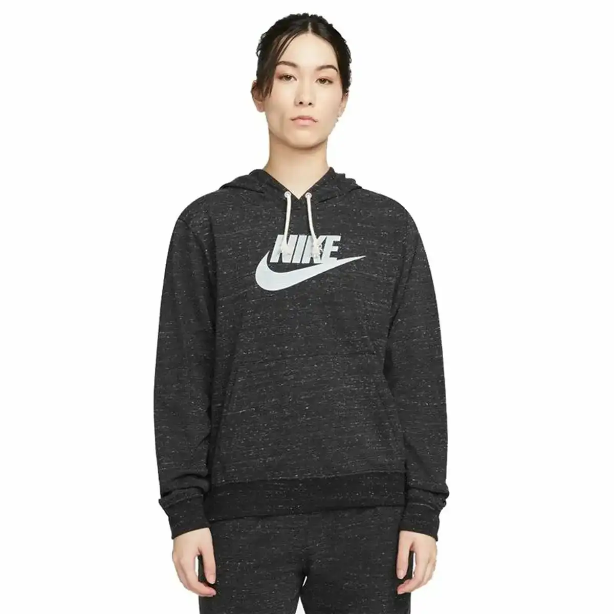 Sweat a capuche femme nike sportswear gym vintage noir_1143. DIAYTAR COTE D'IVOIRE - Là où le Shopping devient une Fête des Sens. Plongez dans notre univers et choisissez des produits qui éveillent votre goût pour l'esthétique et l'authenticité.