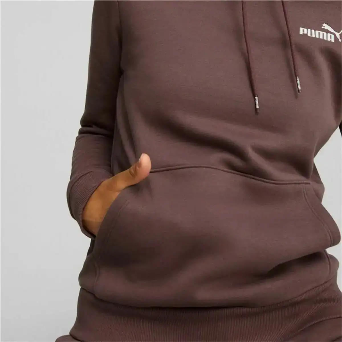 Sweat a capuche femme puma marron_7236. DIAYTAR COTE D'IVOIRE - L'Art de Choisir, l'Art de Vivre. Parcourez notre boutique en ligne et choisissez parmi des produits de qualité qui ajoutent de l'élégance à votre quotidien.