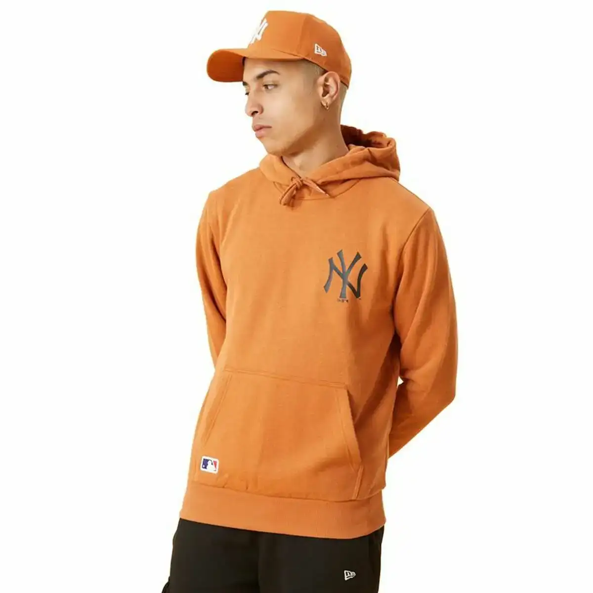 Sweat a capuche homme new york yankees new era 32198_6909. DIAYTAR COTE D'IVOIRE - Votre Univers Shopping Éclectique. Explorez nos offres variées et découvrez des articles qui embrassent la diversité et la polyvalence de vos besoins.