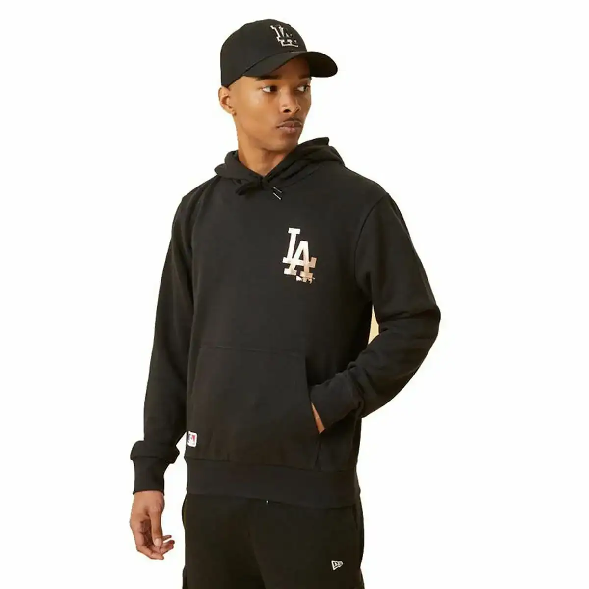 Sweat sans capuche homme la dodger metallic logo new era noir_7002. DIAYTAR COTE D'IVOIRE - Votre Boutique en Ligne, Votre Identité. Naviguez à travers notre plateforme et choisissez des articles qui expriment qui vous êtes et ce que vous chérissez.