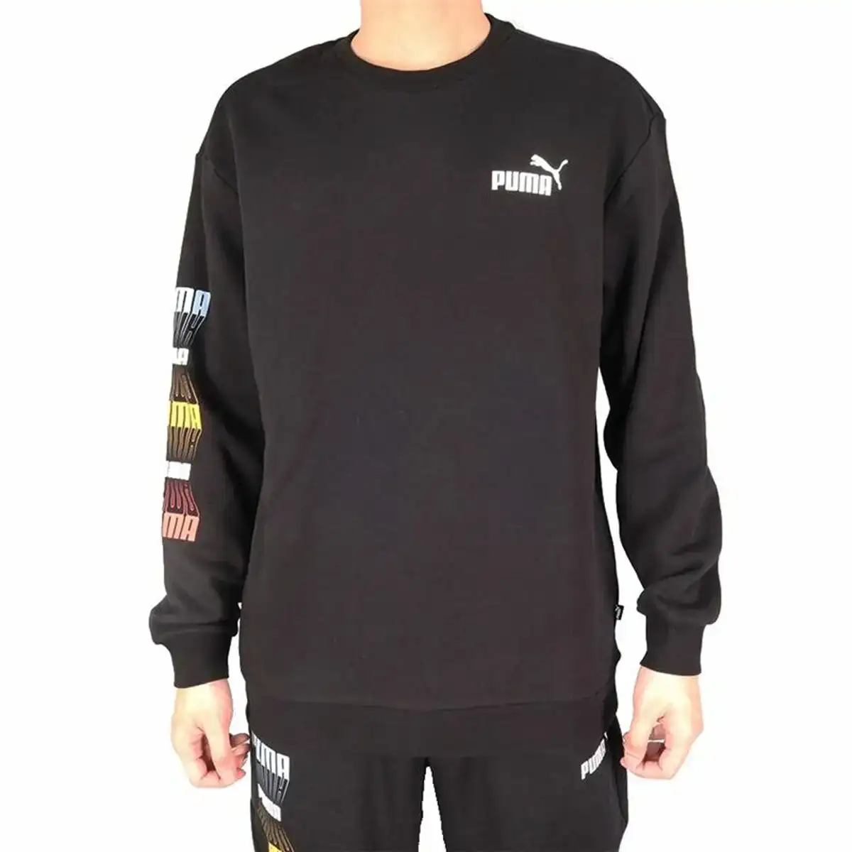 Sweat sans capuche homme puma repeat graphic crew noir_8096. DIAYTAR COTE D'IVOIRE - Votre Escale Shopping incontournable. Explorez notre boutique en ligne et dénichez des trésors qui reflètent la richesse culturelle et la modernité du Côte d'Ivoire.