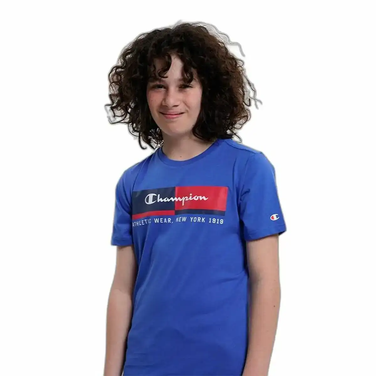 T shirt a manches courtes enfant champion crewneck bleu_9410. Entrez dans le Monde Éclectique de DIAYTAR COTE D'IVOIRE. Explorez nos catégories et dénichez des trésors qui reflètent la richesse et l'authenticité du Côte d'Ivoire.
