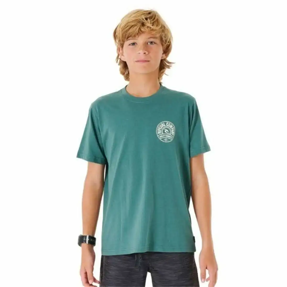 T shirt a manches courtes enfant rip curl stapler bleu_6361. DIAYTAR COTE D'IVOIRE - Votre Marché Virtuel au Côte d'Ivoire. Parcourez notre boutique en ligne pour trouver des trésors cachés, des articles indispensables du quotidien aux joyaux artistiques.