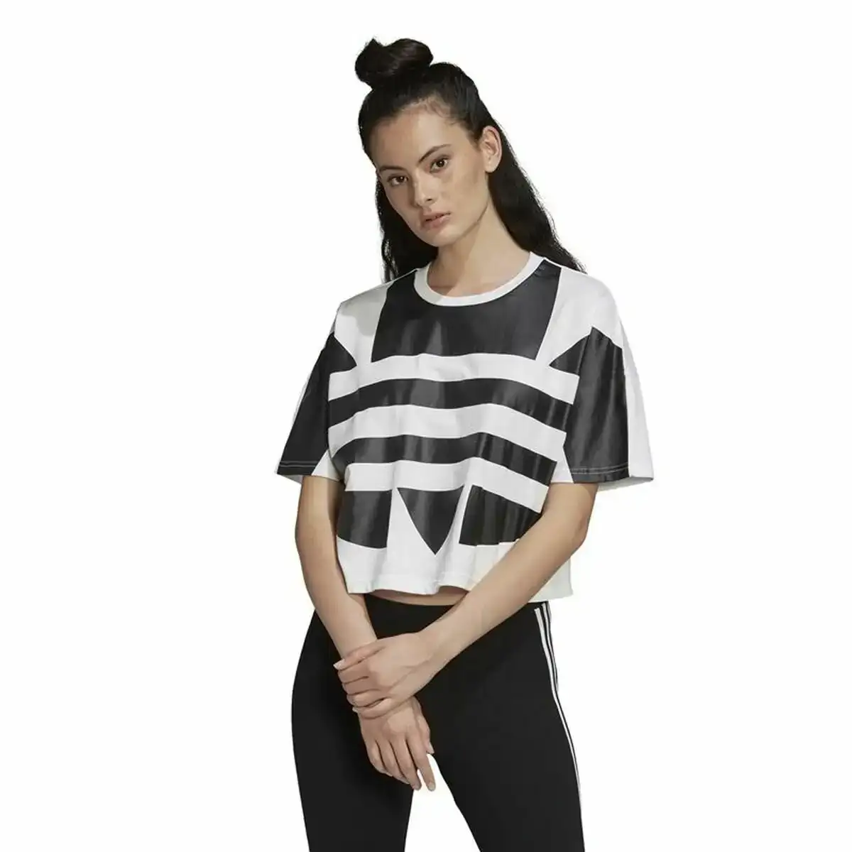 T shirt a manches courtes femme adidas big logo _8090. DIAYTAR COTE D'IVOIRE - Là où Chaque Produit Évoque une Émotion. Parcourez notre catalogue et choisissez des articles qui vous touchent et qui enrichissent votre expérience.