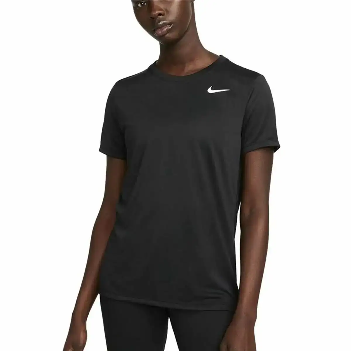 T shirt a manches courtes femme nike dri fit noir_7551. Bienvenue sur DIAYTAR COTE D'IVOIRE - Votre Fenêtre sur le Shopping Moderne. Parcourez notre boutique en ligne et découvrez des produits qui incarnent l'évolution du style et de la qualité.