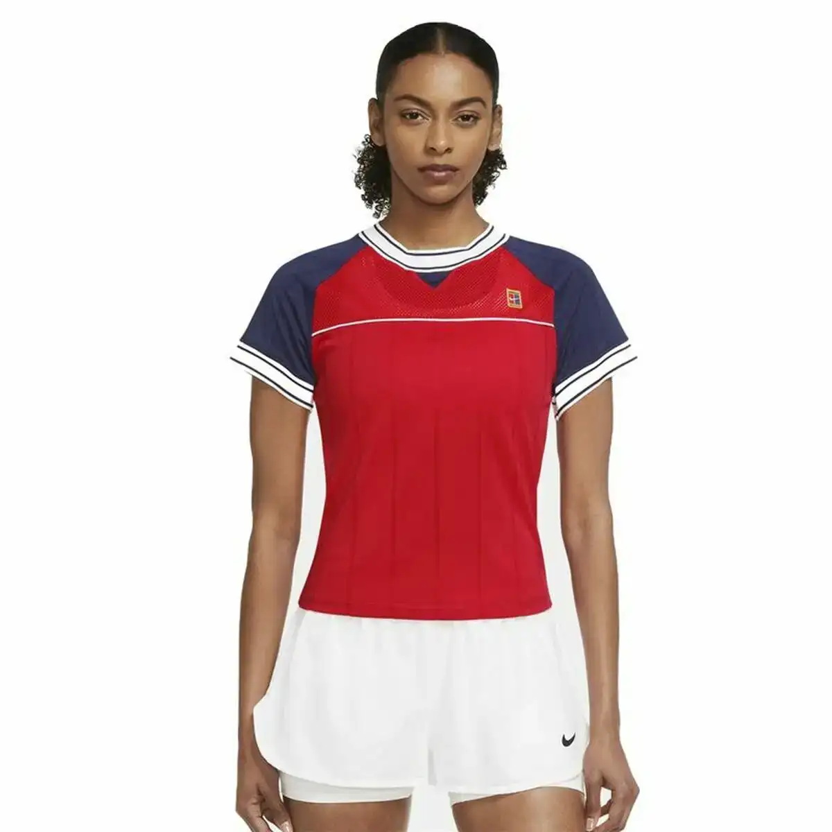 T shirt a manches courtes femme nike tennis bleu rouge_9570. DIAYTAR COTE D'IVOIRE - Où l'Élégance se Mêle à l'Authenticité. Naviguez à travers notre boutique en ligne et choisissez des produits qui incarnent le style et la tradition du Côte d'Ivoire.