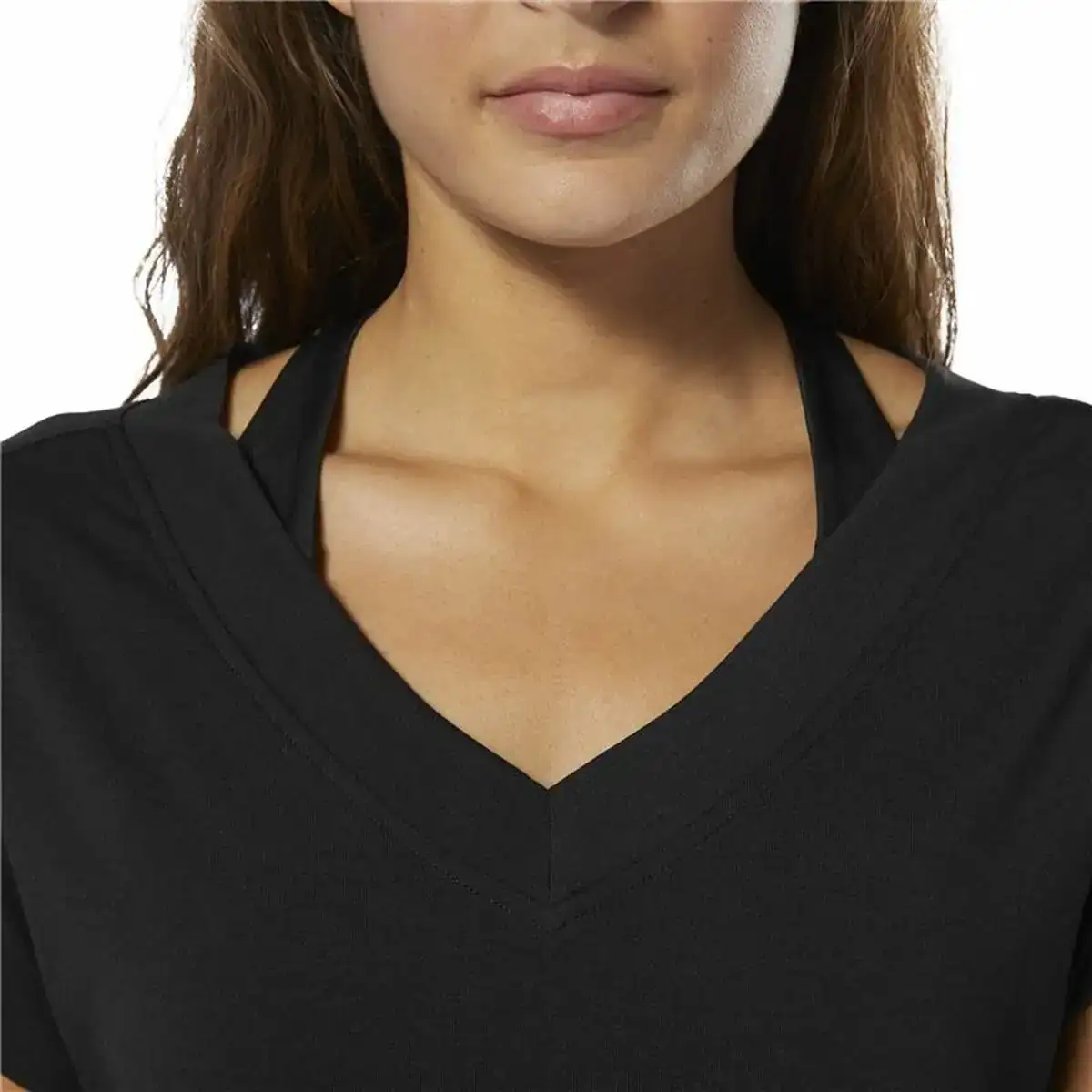 T shirt a manches courtes femme reebok wor supremium detail noir_6330. DIAYTAR COTE D'IVOIRE - Votre Destination Shopping d'Exception. Parcourez nos rayons virtuels et choisissez des produits qui incarnent l'excellence et la diversité.