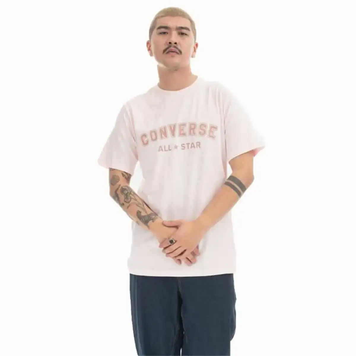 T shirt a manches courtes homme converse classic fit all star single screen rose clair_1240. DIAYTAR COTE D'IVOIRE - Votre Passage Vers l'Excellence Shopping. Découvrez un catalogue en ligne qui offre une expérience d'achat exceptionnelle, avec des produits soigneusement sélectionnés pour satisfaire tous les goûts.
