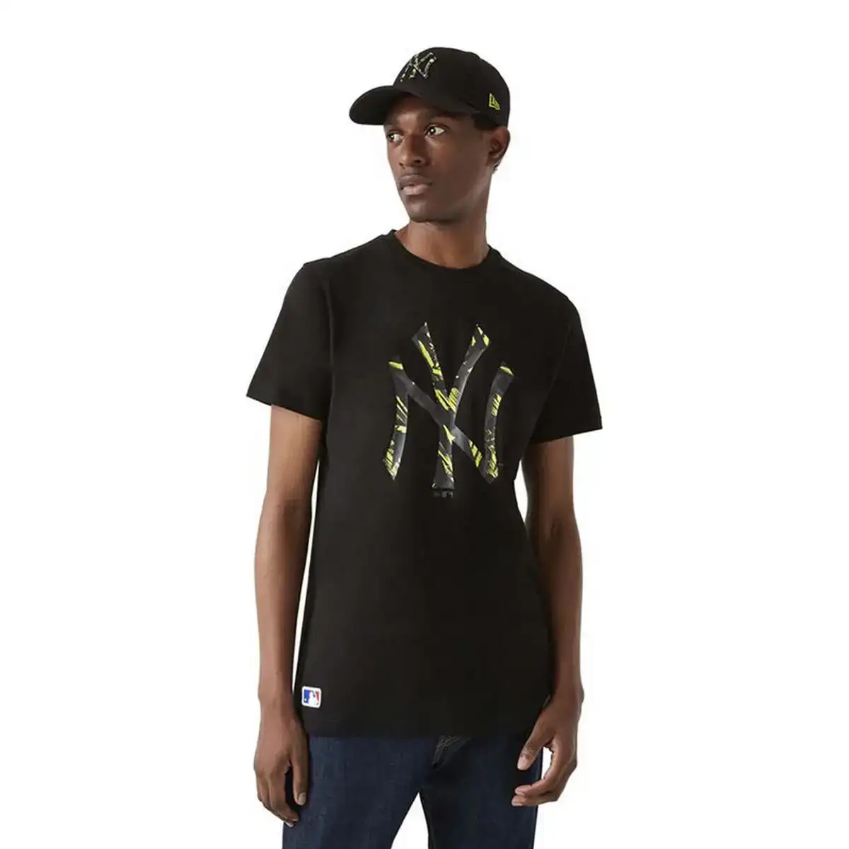 T shirt a manches courtes homme new era ny yankees mlb taille xl noir_6063. Entrez dans l'Univers de DIAYTAR COTE D'IVOIRE - Où l'Authenticité Renouvelle Votre Quotidien. Explorez notre gamme de produits et trouvez des articles qui reflètent votre essence.