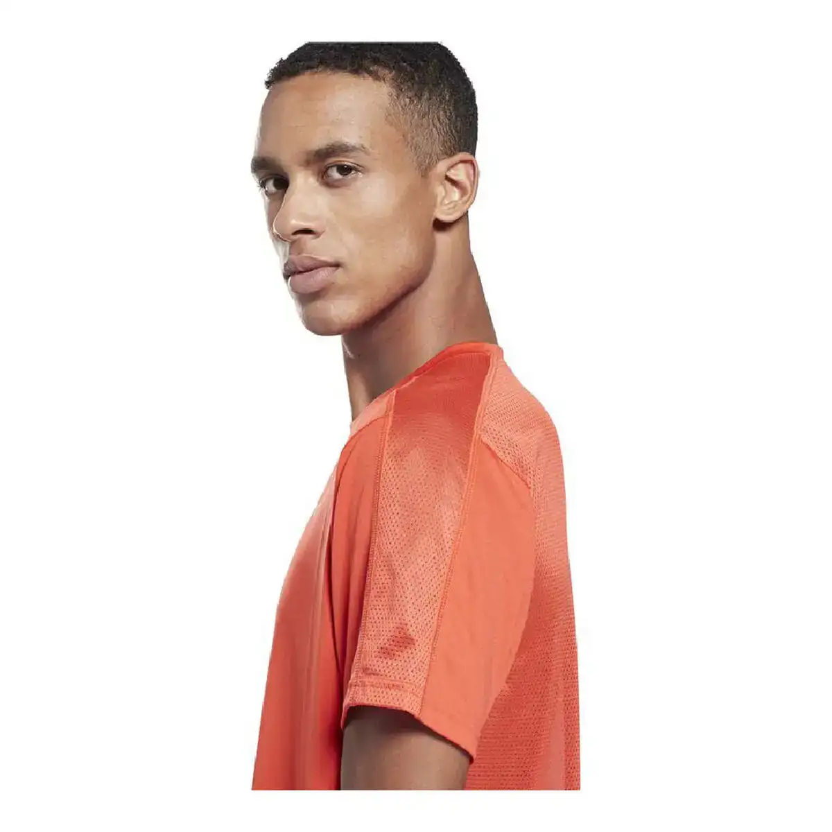 T shirt a manches courtes homme reebok workout ready tech orange_6231. DIAYTAR COTE D'IVOIRE - Votre Passage vers la Découverte. Explorez notre boutique en ligne pour trouver des trésors qui vous attendent, du traditionnel à l'avant-garde.