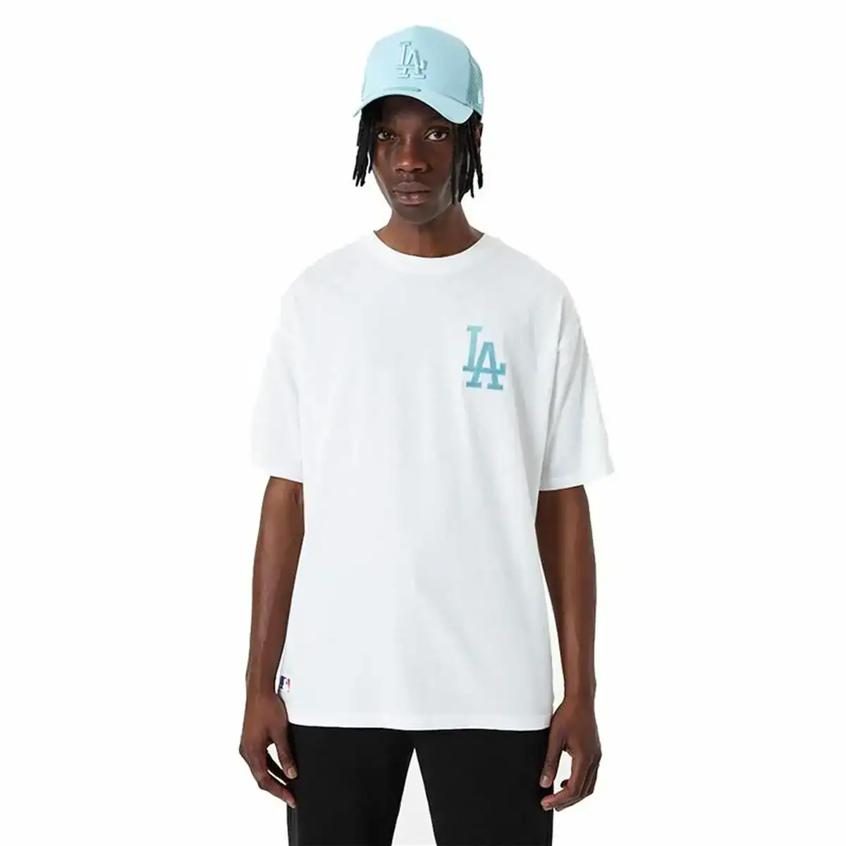 T shirt de basket new era mlb league essentials la dodgers blanc_3162. Bienvenue chez DIAYTAR COTE D'IVOIRE - Où Chaque Objet a son Histoire. Découvrez notre sélection méticuleuse et choisissez des articles qui racontent l'âme du Côte d'Ivoire.